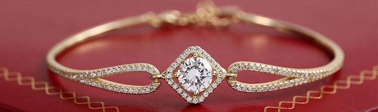 come pulire gioielli in oro e pietre